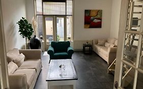 Fijn vakantiehuis in het centrum aan de haven, op loopafstand van de zee en de boot naar Texel